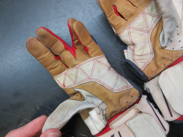 Load image into Gallery viewer, Used Marucci Blacksmith Full Wrap Batting Gloves - Youth
