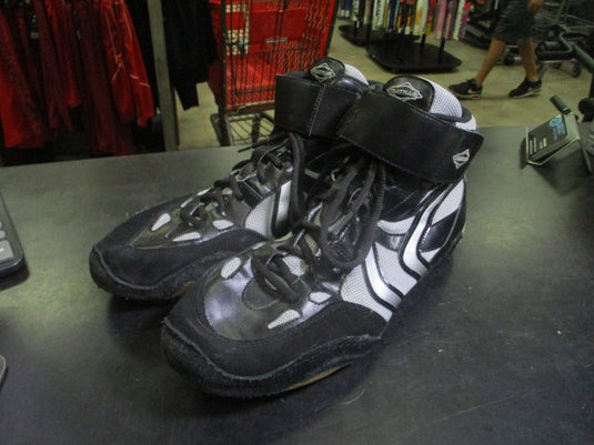 Used Matman Adult Wrestling Shoes Size 10.5