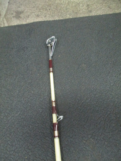 Used Custom 6'6" Deep see Rod With PENN Peer