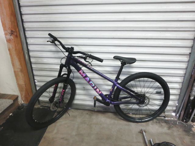 Load image into Gallery viewer, Like New Marin Alcatraz 2 Mud Jumper Short Frame Mountain Bike 26"
