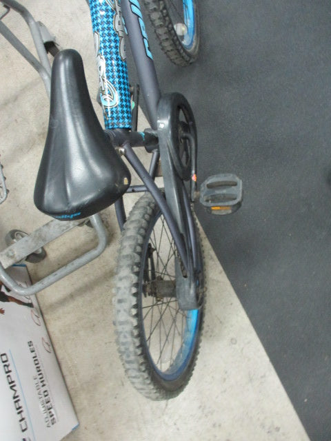 Load image into Gallery viewer, Used Rallye Dirt Storm Kiss 18" BMX  Bicycle
