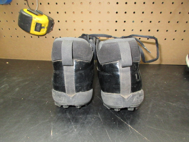 Load image into Gallery viewer, Used Nike Alpha Menace 2 Shark Football Cleats - Size 6.5
