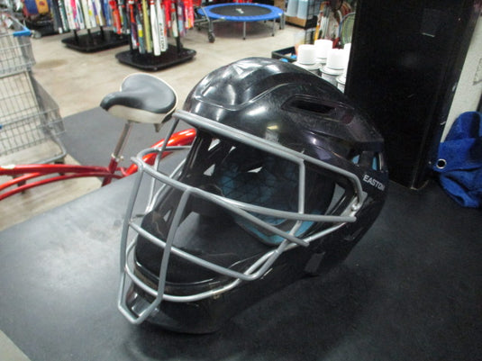 Used Easton Gametime Catchers Mask in Black Size Small 6 1/2 - 7 1/8