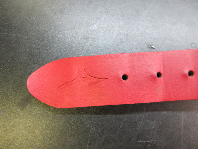 Load image into Gallery viewer, Used Mizuno Baseball Belt - Adult
