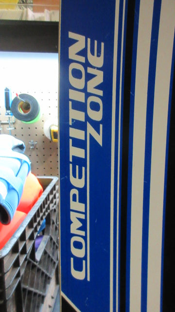 Load image into Gallery viewer, Used Competition Zone 66"  Water Skis
