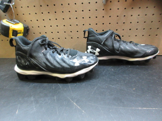 Load image into Gallery viewer, Used Under Armour Men's Spotlight Franchise RM Football Cleats - Size Youth 5.5
