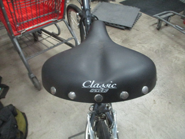 Load image into Gallery viewer, Used Raleigh Detour 3.5 Hybrid 21 Speed 700C Moountain Bike
