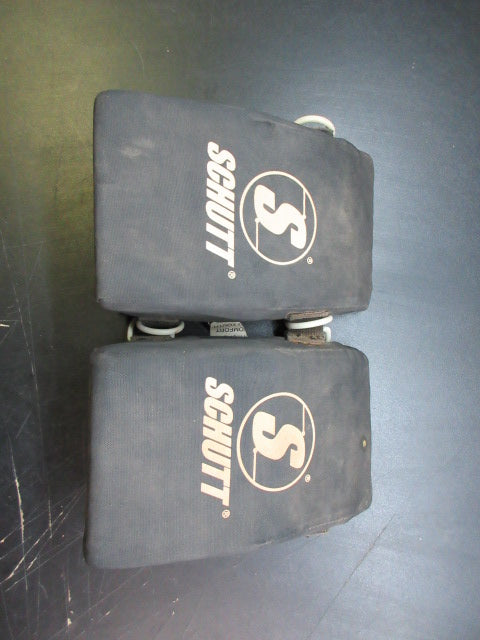 Load image into Gallery viewer, Used Schutt Catchers Knee Savers
