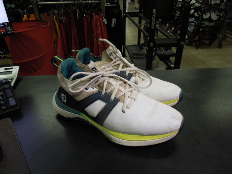 Load image into Gallery viewer, Used Footjoy Strato Foam Hyperflex Golf Shoes Size 9.5
