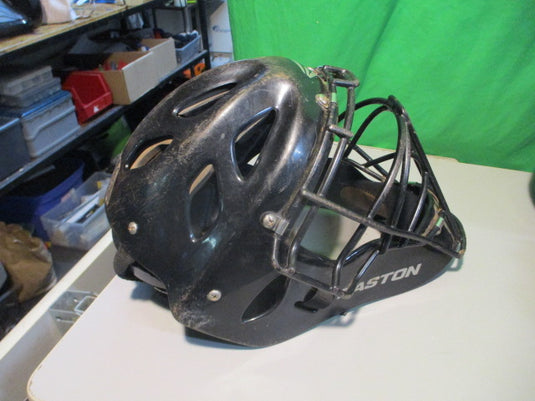 Used Easton Large 7 1/8 - 7 7/8 Catchers Helmet