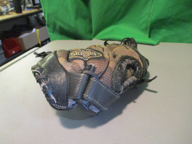 Load image into Gallery viewer, Used Louisville Slugger Genesis 1884 Series 10.5&quot; Glove - RHT - Has Wear
