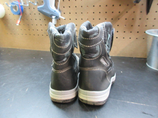 Load image into Gallery viewer, Used Dream Pairs Winter Snow Boots - Size Youth 11
