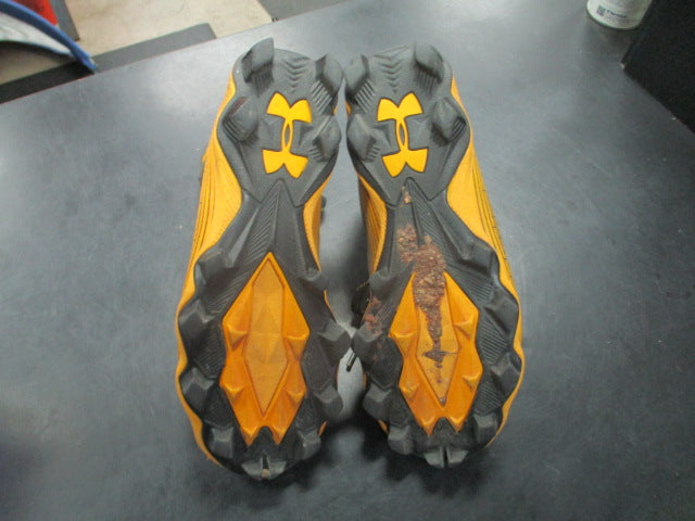 Load image into Gallery viewer, Used Under Armour Highlight Franchise Football Cleats Size 3Y

