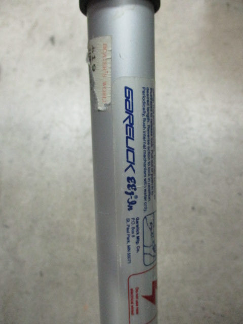 Load image into Gallery viewer, Used Garelick Premium 3.5 Feet to 8 Feet Telescoping Boat Hook
