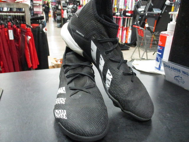 Load image into Gallery viewer, Used Adidas TF Predator Freak.3 Womens Size 7 Soccer Shoes
