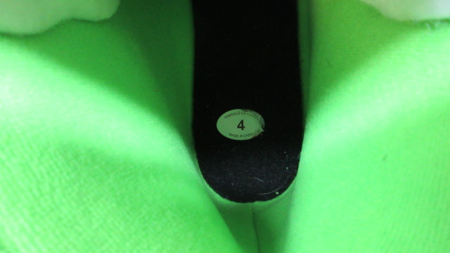 Load image into Gallery viewer, Used Bauer X-LS Hockey Skates - Size 4
