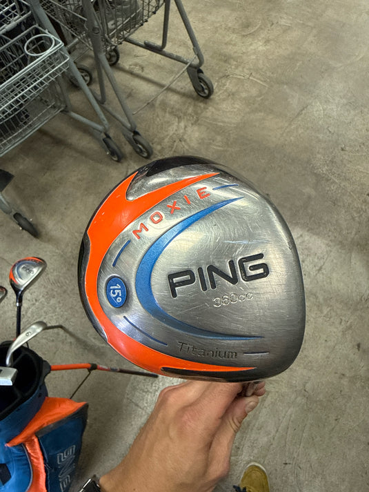 Used PING Moxie Jr Right Hand Golf Club Set 5pc with Stand Bag