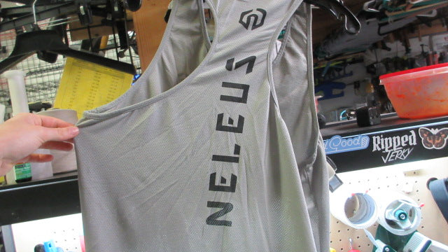 Load image into Gallery viewer, Used NELEUS Muscle Gym Tank Top - Large
