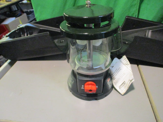 Load image into Gallery viewer, Used Coleman Instastart Propane Lantern
