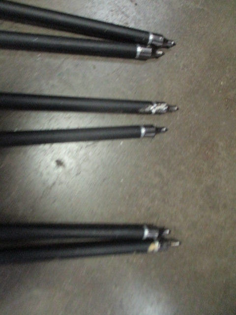 Load image into Gallery viewer, Used 20" Archery Arrows - 7 Piece
