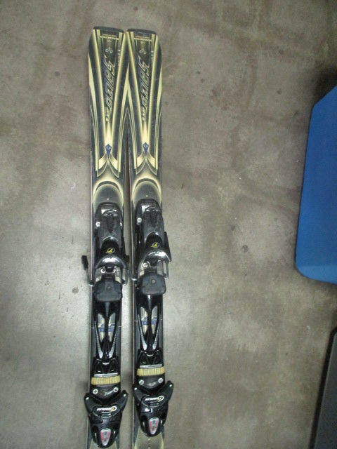 Load image into Gallery viewer, Used Rossignol Salto Downhill Skis w/ Cyber 7 Bindings Size 160cm
