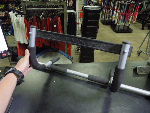 Load image into Gallery viewer, Used Pro X Fit Iron Gym Doorway Pull Up Bar
