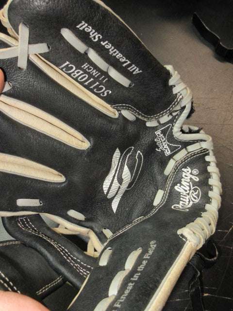 Load image into Gallery viewer, Used Rawlings Sure Catch 11" Leather Glove - RHT
