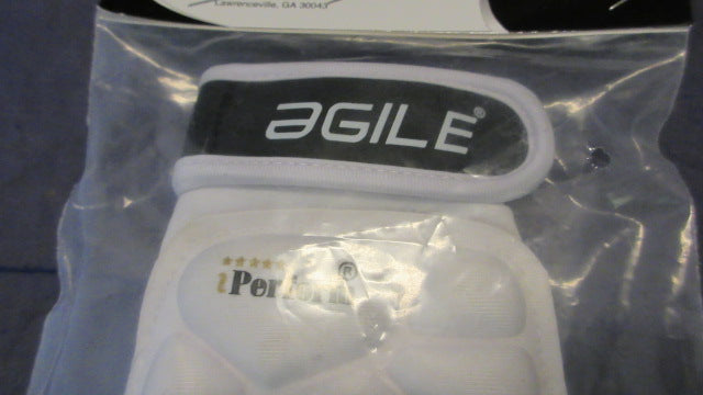 Load image into Gallery viewer, Used iPerform Field Hockey Glove Adult Size Small - Like New
