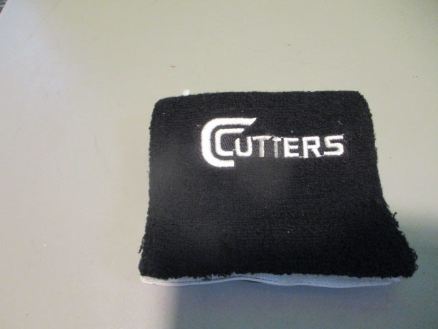 Load image into Gallery viewer, Used Cutters Triple Play Quarterback Play Wrist Band
