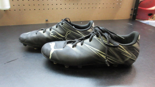 Used Puma Soccer Cleats - Size 6