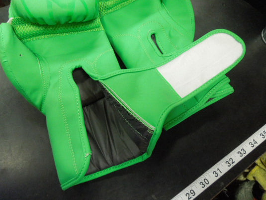 Used Defy Sports Gel Shock Boxing Gloves in Green 12 oz