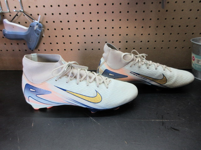 Load image into Gallery viewer, Used Nike Mercurial Superfly Soccer Cleats - Size 5.5
