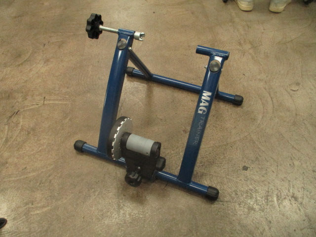 Load image into Gallery viewer, Used Mag Trainer Bicycle Trainer
