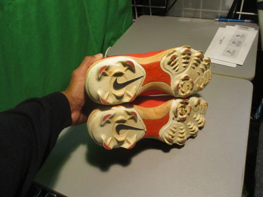 Used Nike Trout Cleats Size 8.5