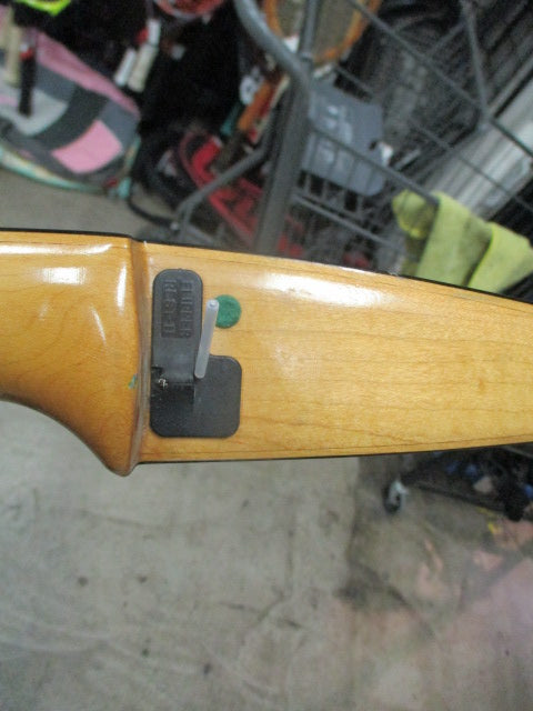 Load image into Gallery viewer, Used Bearcat KM22754 AMO 60" Archery Bow - RH
