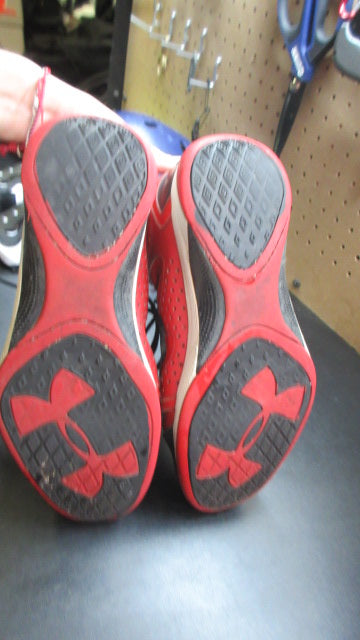 Load image into Gallery viewer, Used Under Armour Mirco Basketball Shoes - Size 11.5
