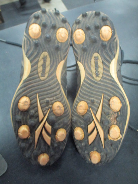 Load image into Gallery viewer, Used Reebok Tough Lined Cleats in Black Size 10
