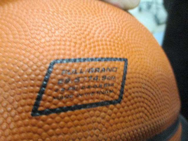 Load image into Gallery viewer, Used Nike baller 29.5 Outdoor Basketball
