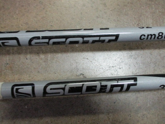 Load image into Gallery viewer, Used Scott 32&quot; Ski Poles
