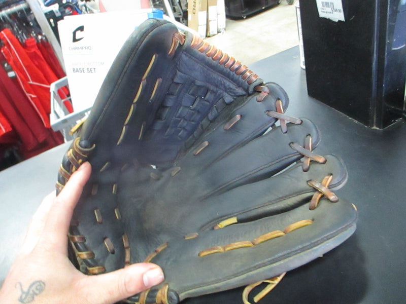 Load image into Gallery viewer, Used Mizuno MVP 13" Glove - RHT
