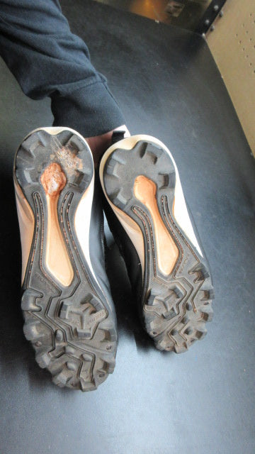 Used Under Armour Leadoff Baseball Cleats - Size 8