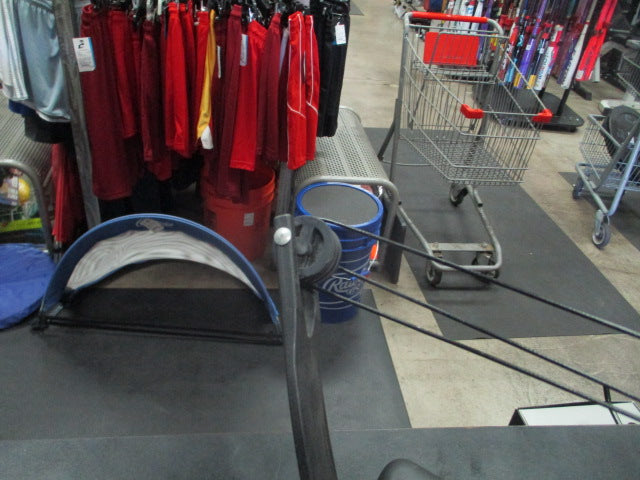 Load image into Gallery viewer, Used PSE Nova Jr. Compound Bow With Quiver
