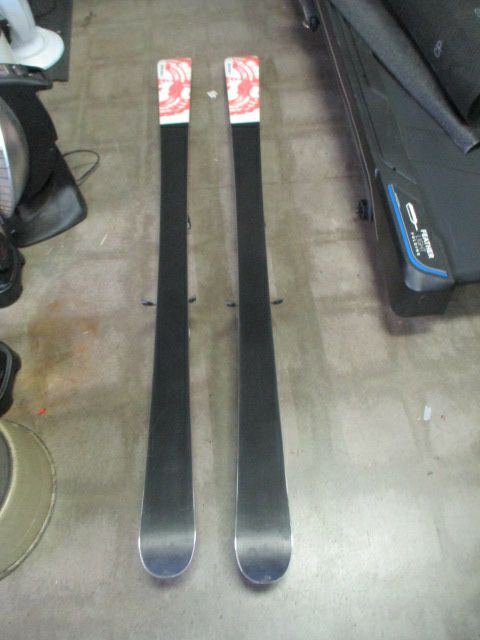 Load image into Gallery viewer, Used Head Intelligence 178cm Powder Skis w/ Head LD Bindings - small chips
