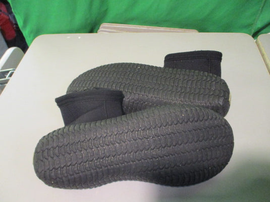 Used Tilos Hydro + Size 6 Dive Boots