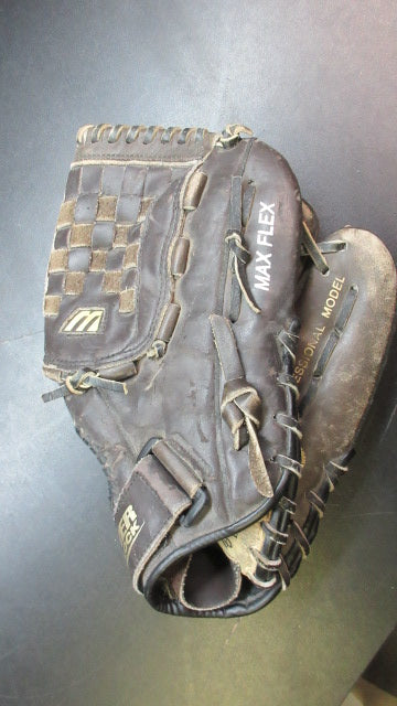 Load image into Gallery viewer, Used Mizuno Ball Park 12" Glove - RHT

