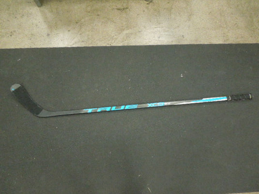 Used True XC9 ACF Right Hand Hockey Stick 40 Flex