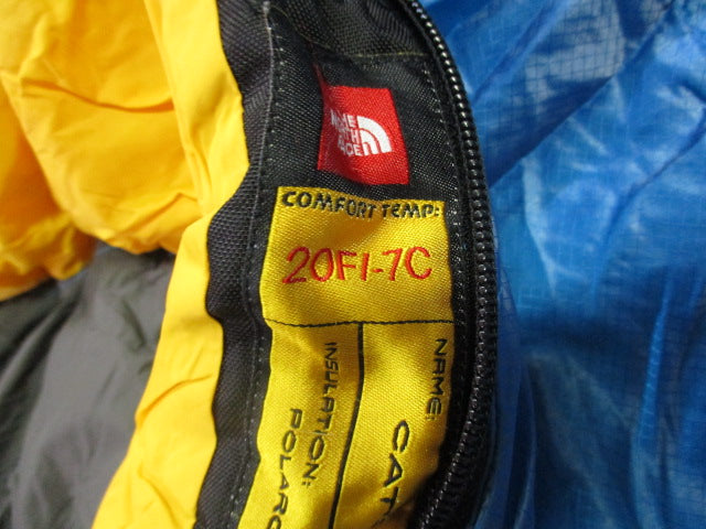 Load image into Gallery viewer, Used The North Face Cat&#39;s Meow Sleeping Bag 20 Degree (Has Hole &amp; Missing Zipper
