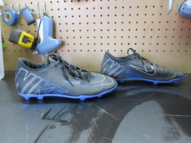 Load image into Gallery viewer, Used Nike Mercurial Vapor 15 Club MG Soccer Cleats - Size 6
