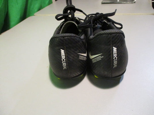 Used Nike Mercurial Vapor 15 Club MG Shadow Size Youth 2.5 Soccer Cleats