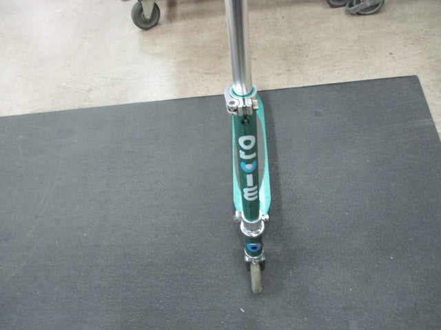 Load image into Gallery viewer, Used Micro Sprite LED ECO Scooter 6+
